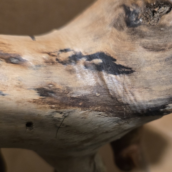 4 Hand crafted/carved wooden birds on driftwood - Picture 8 of 8